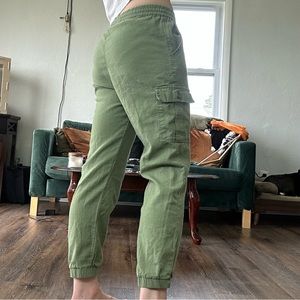 green linen joggers